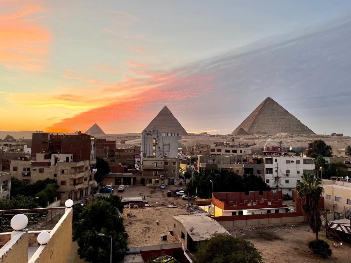 Pyramids Home Inn Il Il Cairo Esterno foto