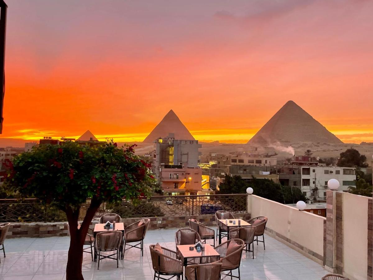 Pyramids Home Inn Il Il Cairo Esterno foto