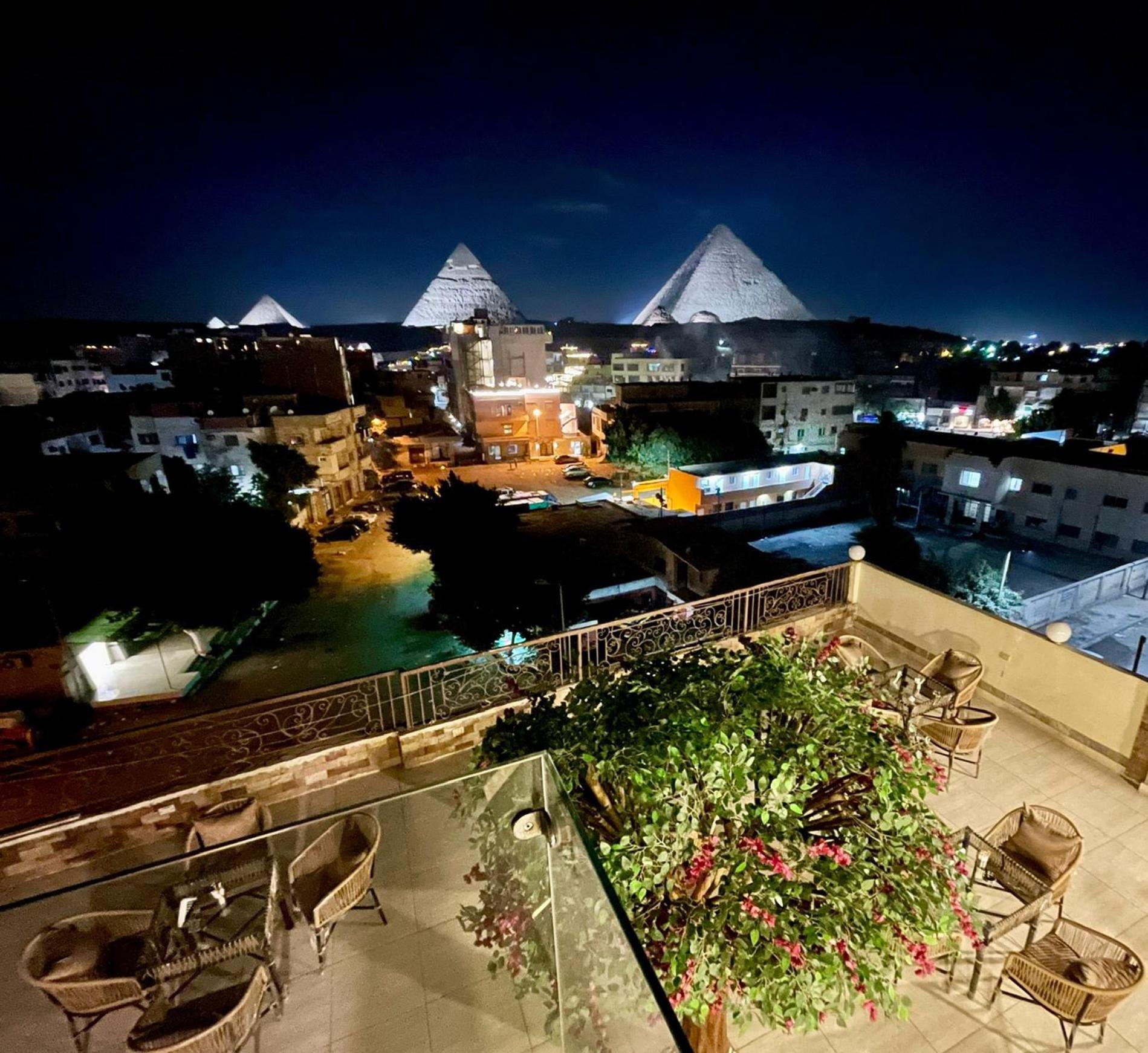 Pyramids Home Inn Il Il Cairo Esterno foto
