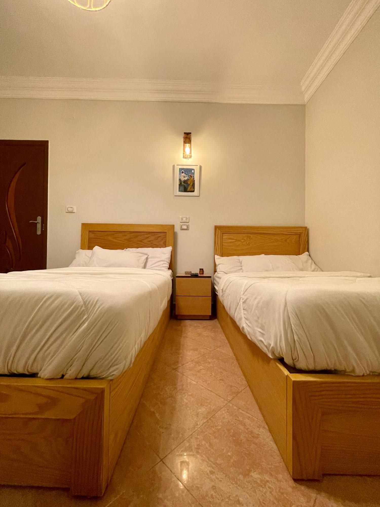 Pyramids Home Inn Il Il Cairo Esterno foto